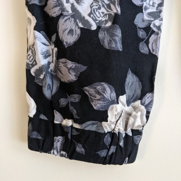 Talula Floral Jogger Pants - Picture 7 of 8